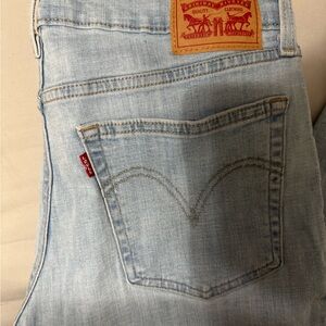Levi's Women's Light Blue Jeans